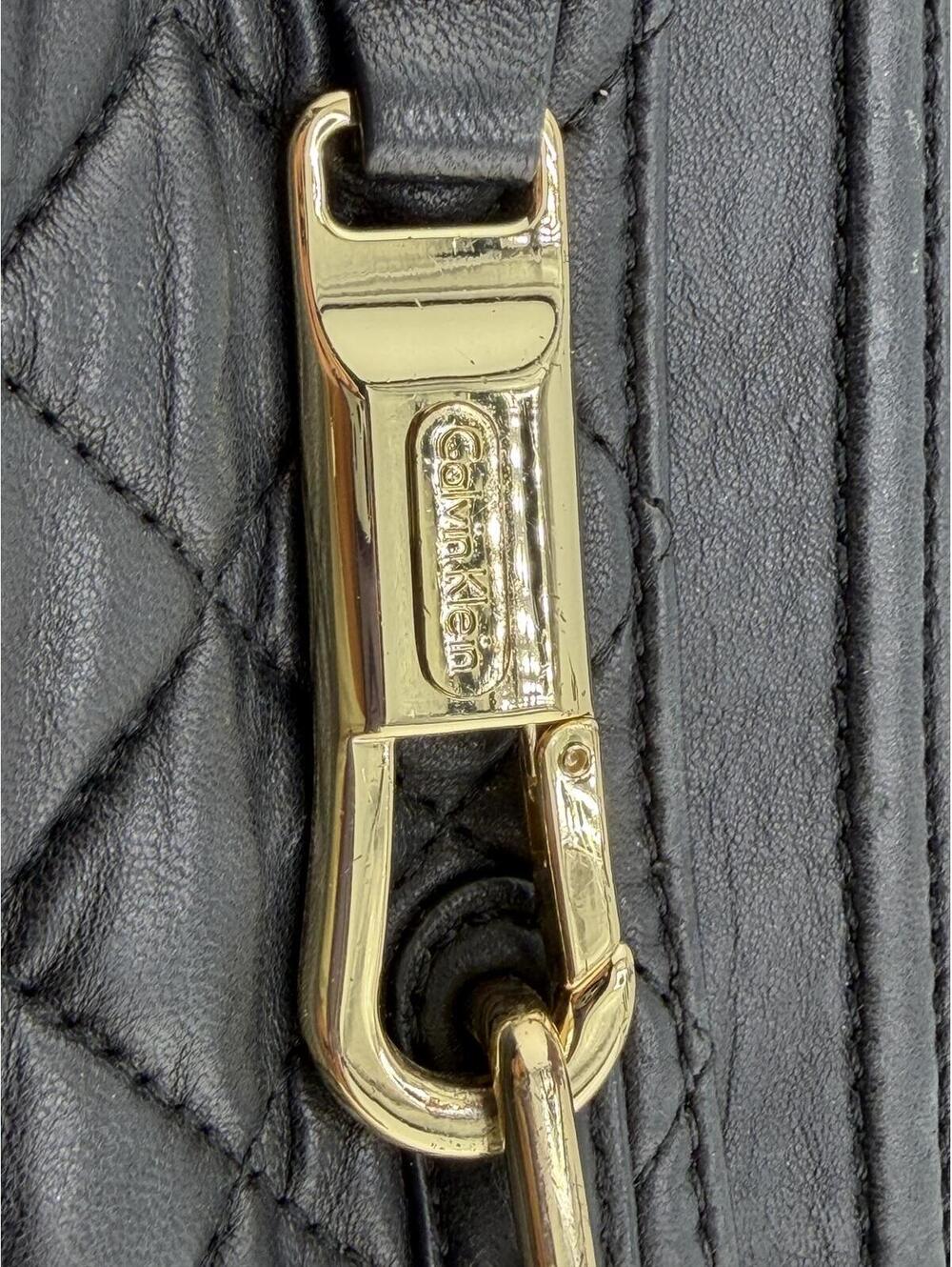 Calvin Klein‎ Quilted Black Leather Crossbody Bag Gold Hardware - Picture 3 of 10